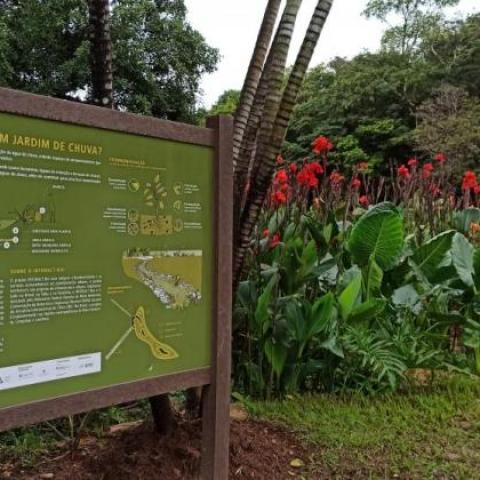 Public Board at the Rain Garden, 'Jardim de Chuva', Fazenda Lagoa do Nado Municipal Park