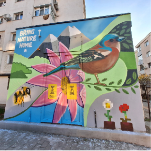 Mural painted with nature scenic images 