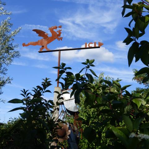 Bizardin Dragon (2010)