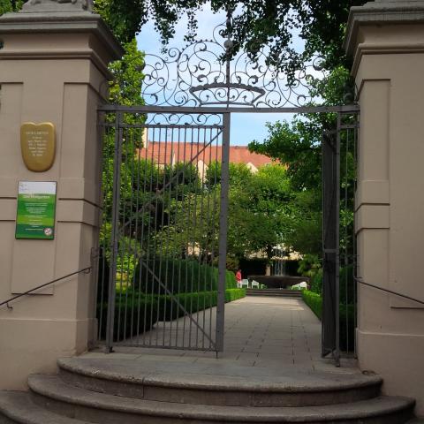 Entrance to the Hofgarten (2015)